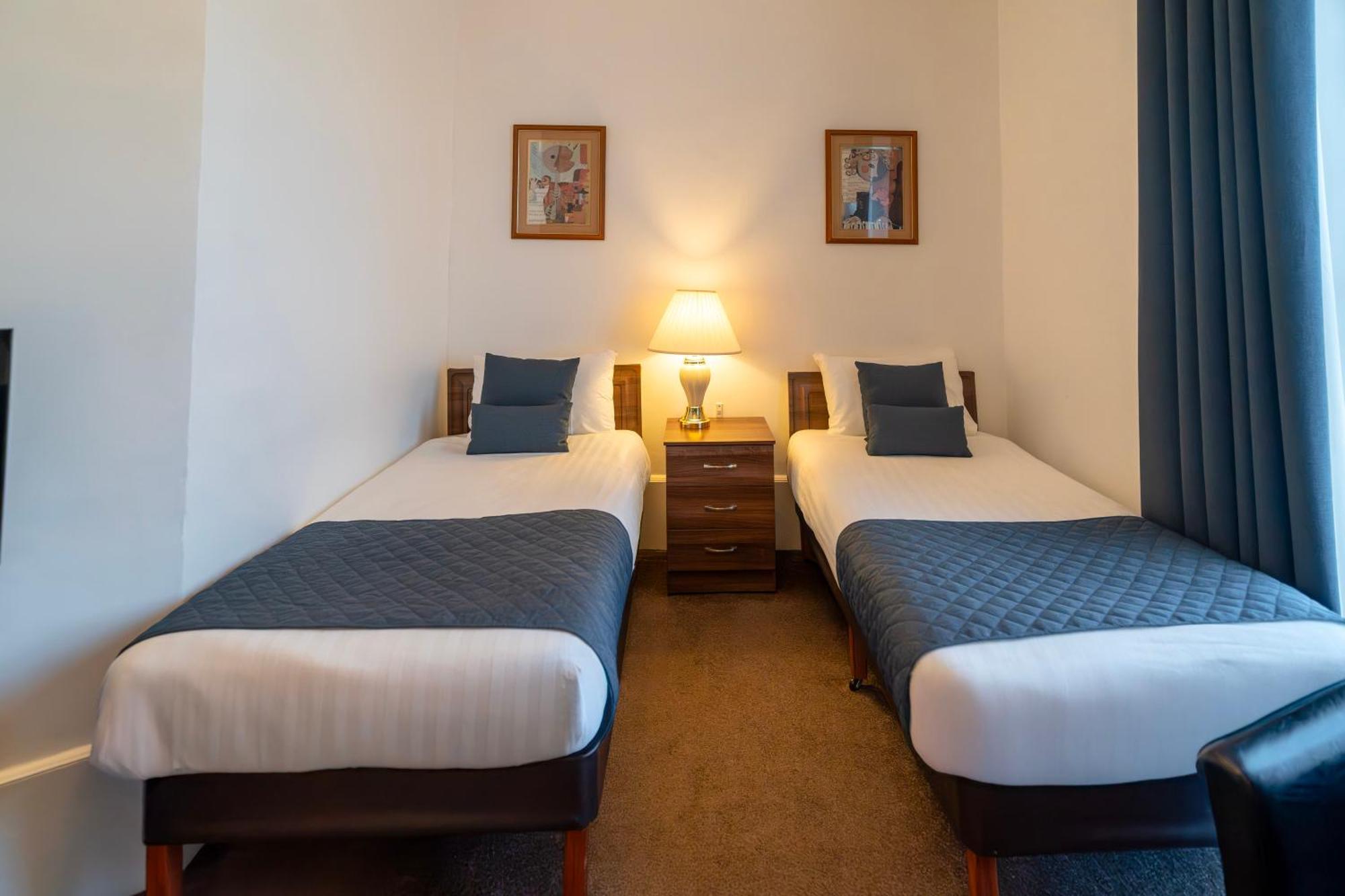The Palace Buxton & Hotel 4*
